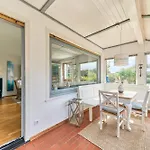 Holiday home Liten Lycka *