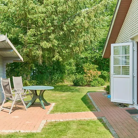 Vakantiehuis Liten Lycka *